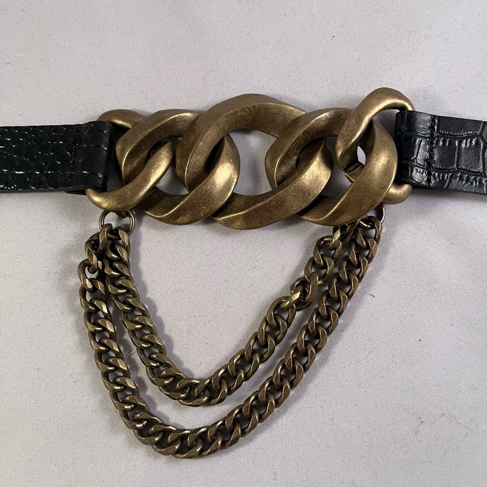 Zara Size 80 Crocodile Embossed chain belt